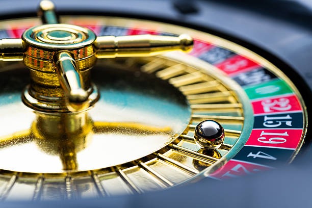 gg toto platform interface showing football markets and live-dealer tables
